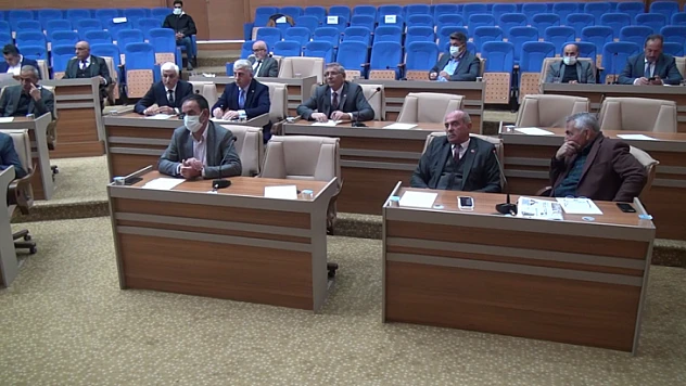 İl Genel Meclisi toplantıları hareketli başladı 