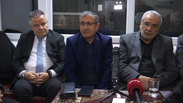 Kürsübaşı sohbetlerinin konuğu Celal Sürgeç oldu