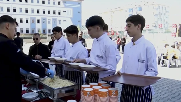 Makarna Festivali ve konser yoğun ilgi gördü