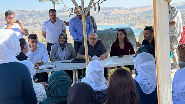 Milletvekili Açıkkapı, Alacakaya'da vatandaşlarla buluştu