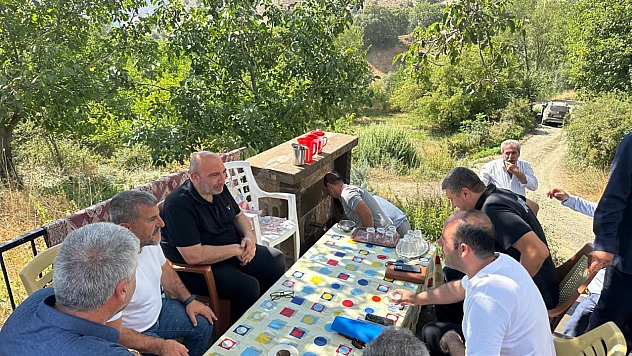 Milletvekili Ejder Açıkkapı, Palu'da vatandaşlarla bir araya geldi