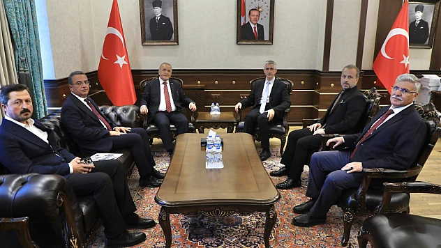 Milli Eğitim Bakan Yardımcısı Yılmaz'dan Vali Hatipoğlu'na ziyaret