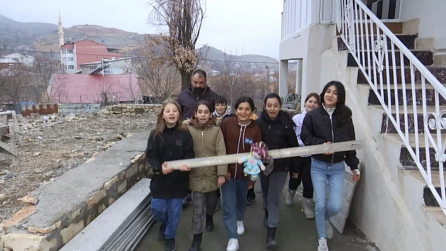 'Molla Potik' oyunu yaşatılmaya devam ediyor