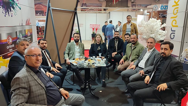 MÜSİAD Yönetimi, Elazığ İnşaat Fuarı'nda stantları gezdi