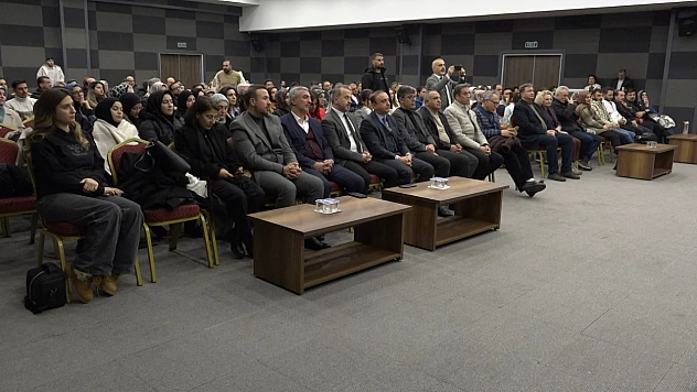 Nurullah Genç öğretmenlerle buluştu