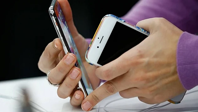 Öğrencilere akıllı telefon alırken ÖTV yok!