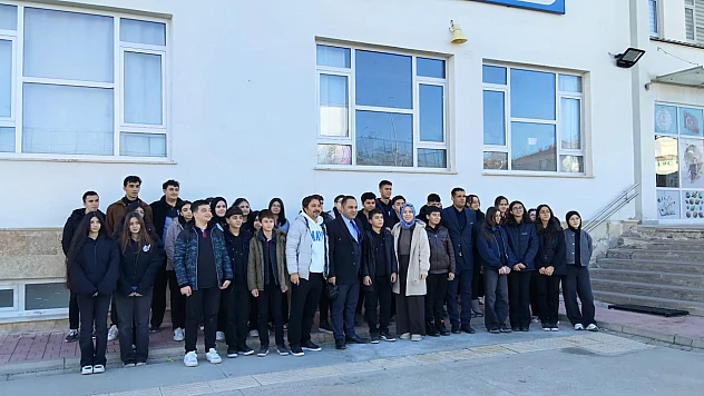 Öğrencilere yardım eli