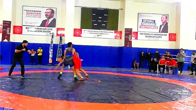Okul Sporları Güreş Müsabakaları sona erdi