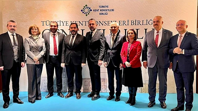 Rüstem Kadri Septioğlu Kent Konseyleri Birliği yönetim kurulu üyeliğine seçildi 