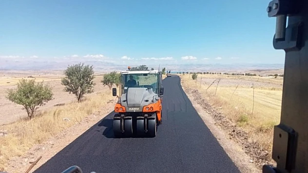Saraycık Köyü'nde asfaltlama çalışması tamamlandı 