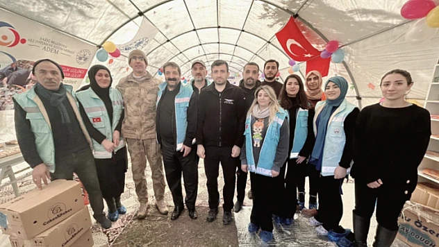 Selçuk Bayraktar'dan Elazığ Belediyesi Psikososyal Destek Çadırına ziyaret