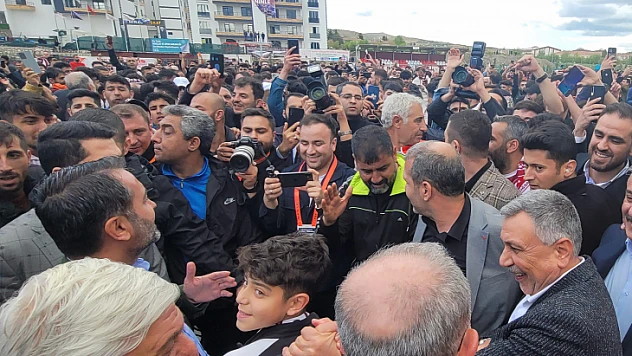 Şen ola Gakgoş şen ola!