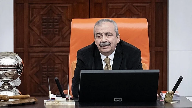 Sırrı Süreyya Önder kalp krizi geçirdi