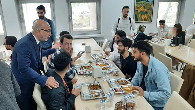 Sönmez'e ülkenin her yerinden ardı ardına destek açıklamaları geliyor