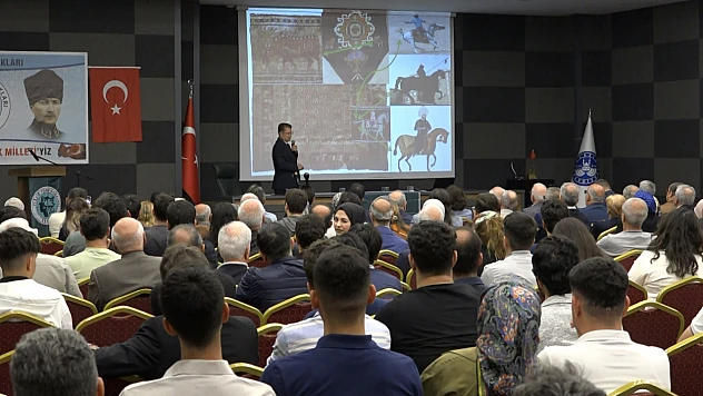 'Türk Dünyasında Alfabe Çalışmaları' konferansı