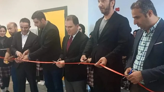 Türk Eğitim Sen'den yeni bir kütüphane daha