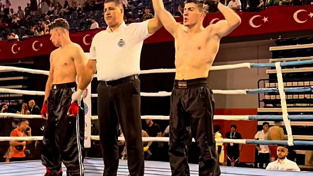 Türkiye Kick Boks Şampiyonası'ndan Elazığ'a madalya yağmuru