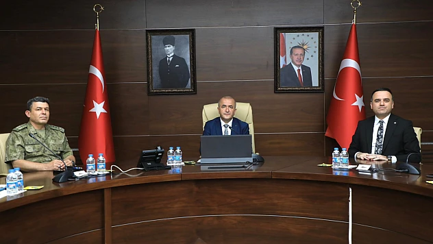Vali Hatipoğlu başkanlığında asayiş toplantısı düzenlendi
