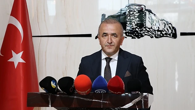 Vali Hatipoğlu'ndan '1 Mayıs Emek ve Dayanışma Günü' mesajı