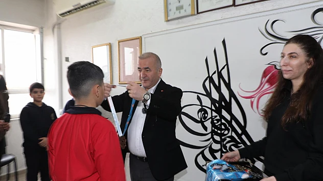 Vali Hatipoğlu'ndan tebrik ziyareti