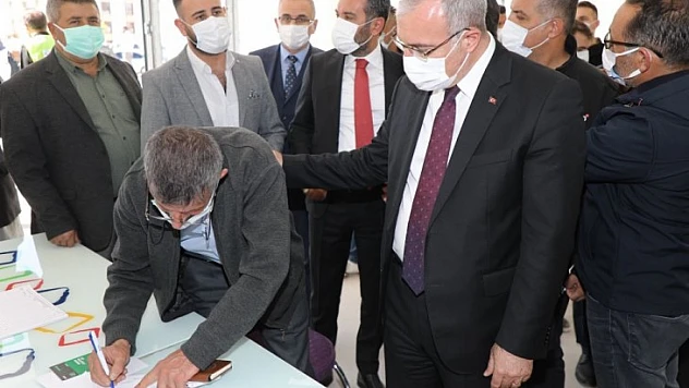 Yemişlik 2. Etap Konutlarının Anahtarları Teslim Edilmeye Başladı 