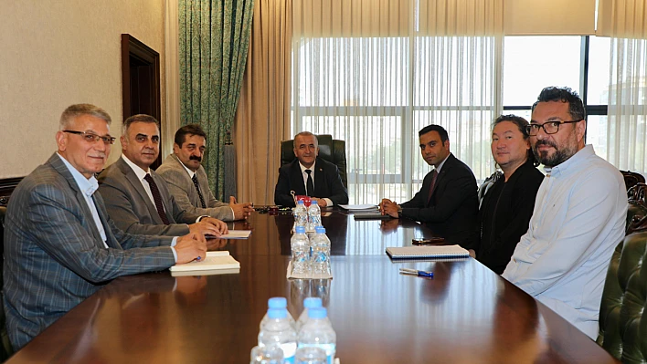 '28. Uluslararası Hazar Şiir Akşamları' toplantısı yapıldı