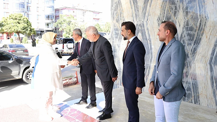 AK Parti'den Elazığ TSO'ya ziyaret