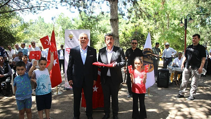 AK Parti İl Kadın Kolları ve Yurtbaşı Belediyesi işbirliğinde aşure etkinliği