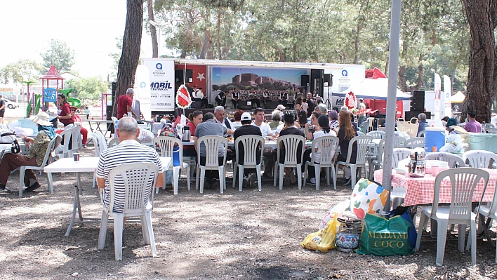 Antalya'daki Elazığlılar '14. Peynirli Ekmek Günü'nde' buluştu