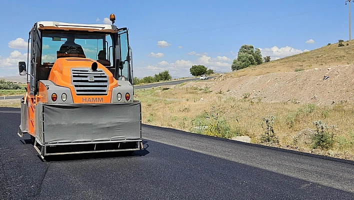 Asfalt serimi 39° sıcaklıkta devam ediyor