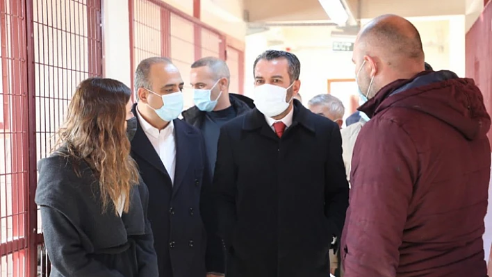 Başkan Şerifoğulları'ndan Hayvan Bakımevine ziyaret 