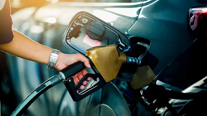 Benzine büyük zam geliyor!