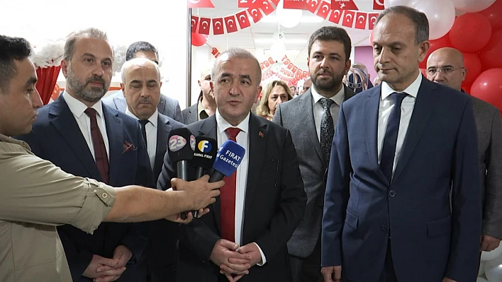 Cumhuriyet'in 102. Yılı Fethi Sekin Şehir Hastanesi'nde kutlandı