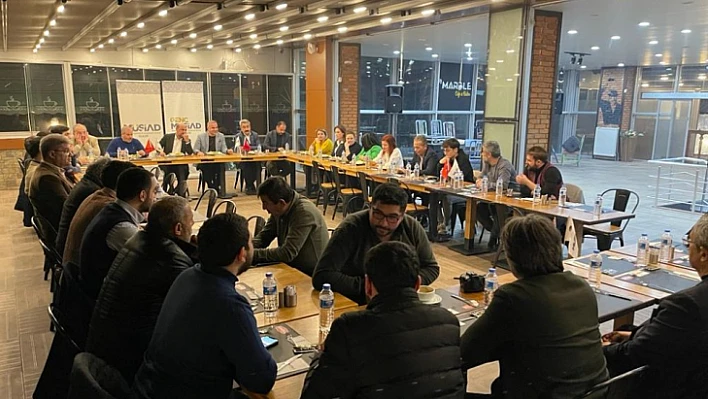 Dost Meclisi'nin konuğu Demirbağ oldu