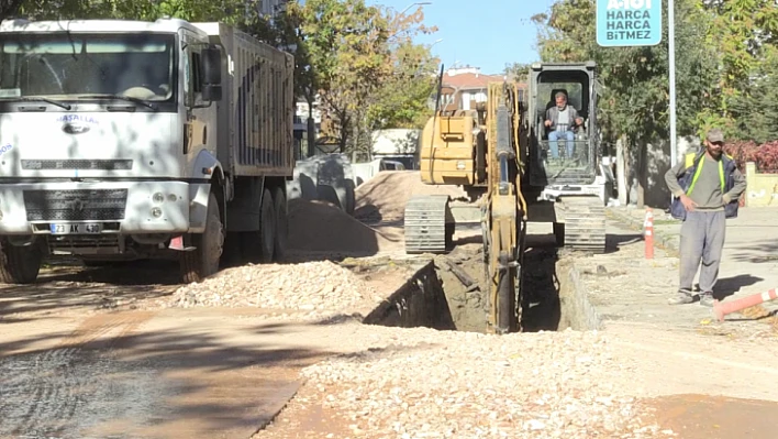 Elazığ Belediyesi altyapı çalışmalarına devam ediyor