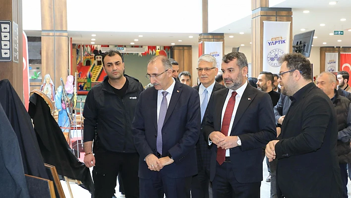 Elazığ Belediyesi tarafından Çanakkale Müzesi sergisi ziyarete açıldı