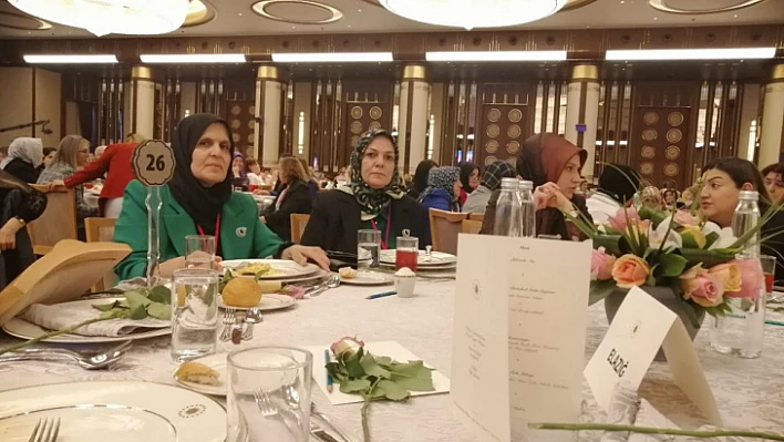 Elazığ'daki kadın muhtarlar, Cumhurbaşkanı Erdoğan ile buluştu 