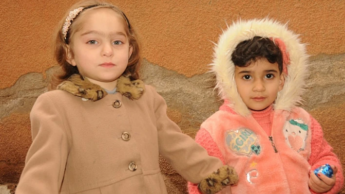 Elazığ İHH Yetim Birimi İdlib'te 