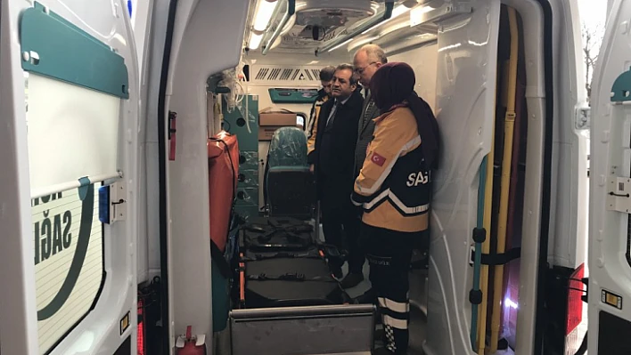 Elazığ İl Sağlık Müdürlüğü'ne 1 yeni Ambulans tahsis edildi