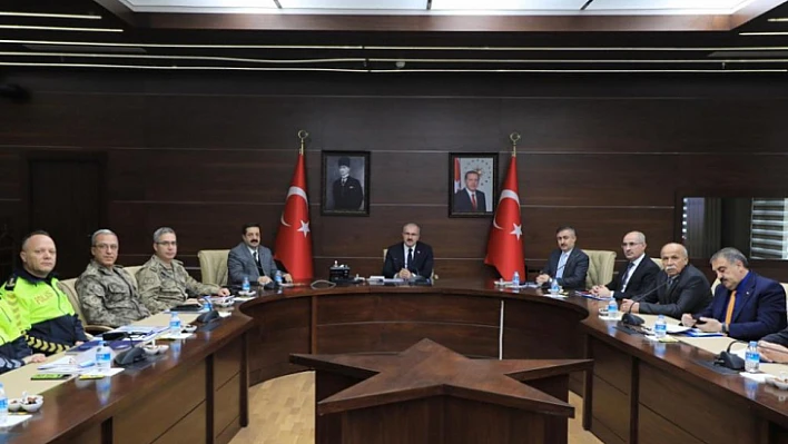 Elazığ Valiliği'nde kış tedbirleri masaya yatırıldı 