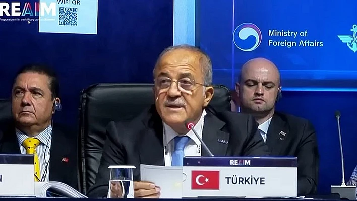 Elazığlı bakan yardımcısı emekliye ayrıldı