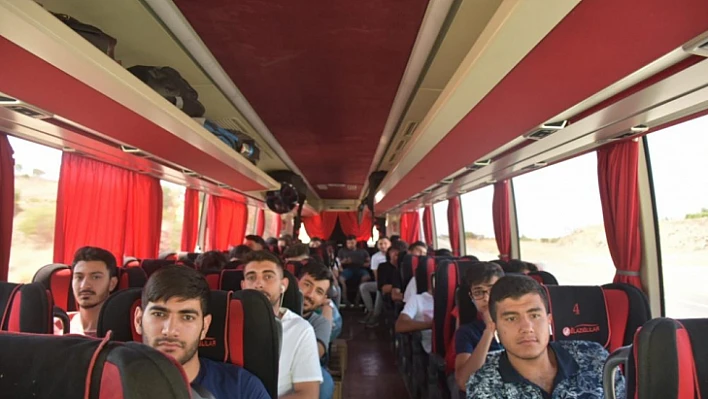 Elazığlı gençler Rize'de 
