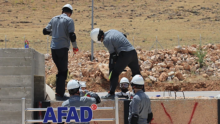 ELBAK, eğitimlerin ardından akreditasyon sınavına katıldı