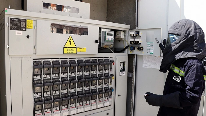 Fırat EDAŞ açıkladı: İzinsiz kazılar elektrik kesintisine yol açtı