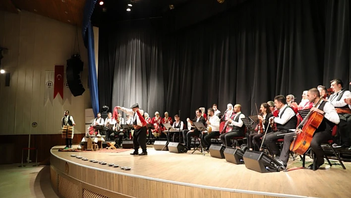 Fırat Üniversitesi'nde gazeteciler gününe özel Harput Müziği konseri düzenlendi