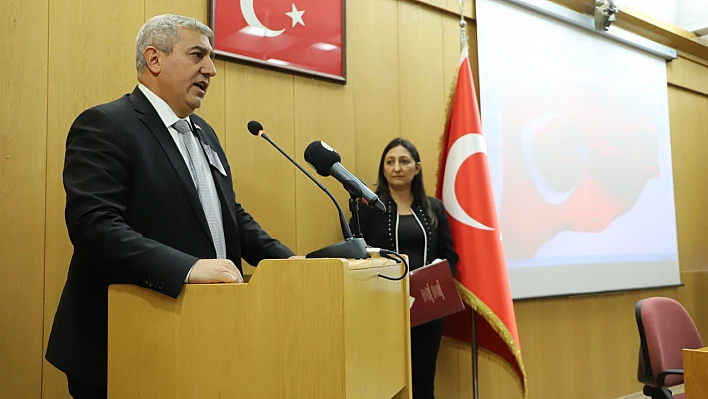 FÜ'de 'Tarih, Hukuk Ve Psikoloji Perspektifinden Kadına Yönelik Şiddet' paneli