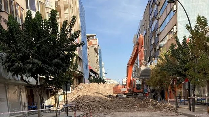 Gazi Caddesi trafiğe açıldı