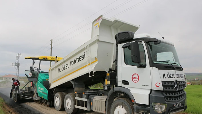 İl Özel İdaresi Asfaltlama çalışmalarını başlattı