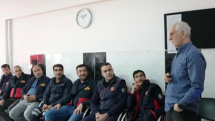 İtfaiye personeline ilk yardım eğitimi