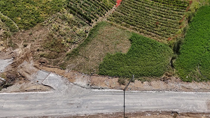 Kavallı Köyü kilit parke yol çalışmaları devam ediyor